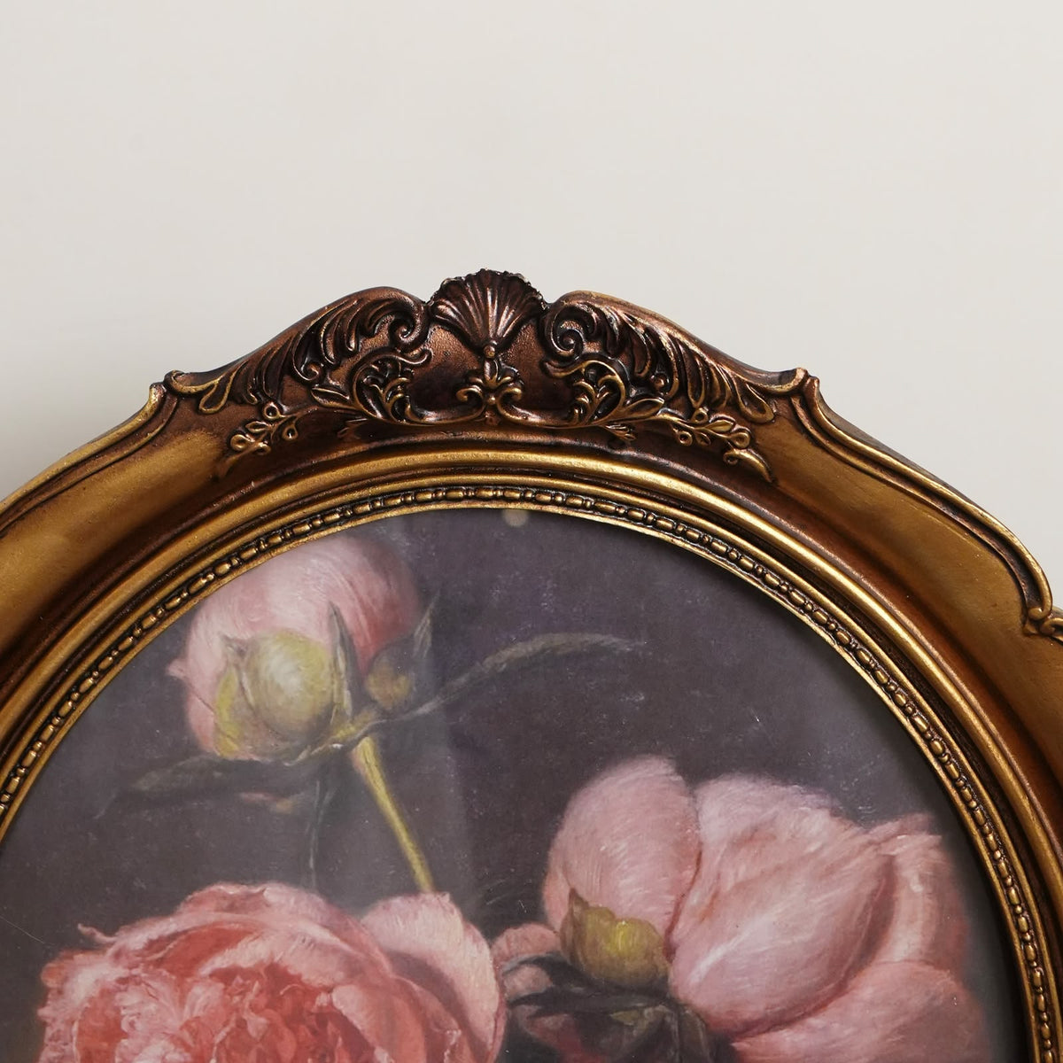Gold Baroque Oval Photo Frame