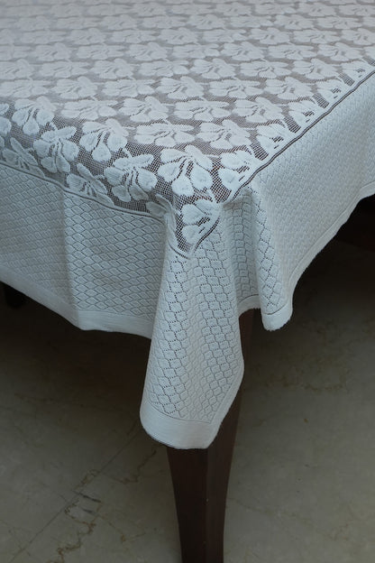 White Floral Bow Lace Table Sheet (6 Seater)