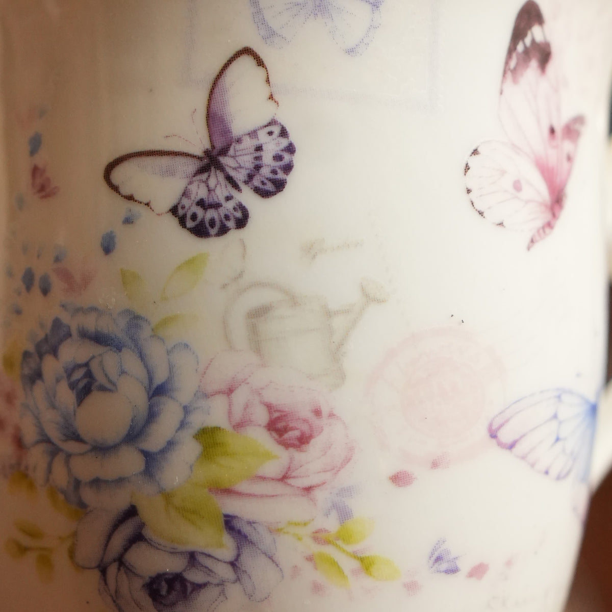 Butterfly Meadow Ceramic Mug with Round Gift Box