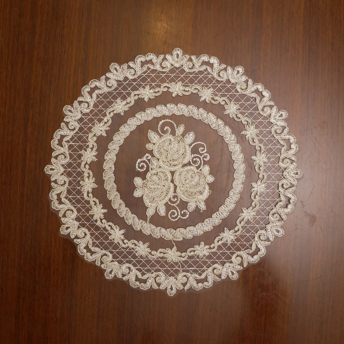 Ivory Rose Bouquet Sheer Lace Round Table Mat (Set of 2)