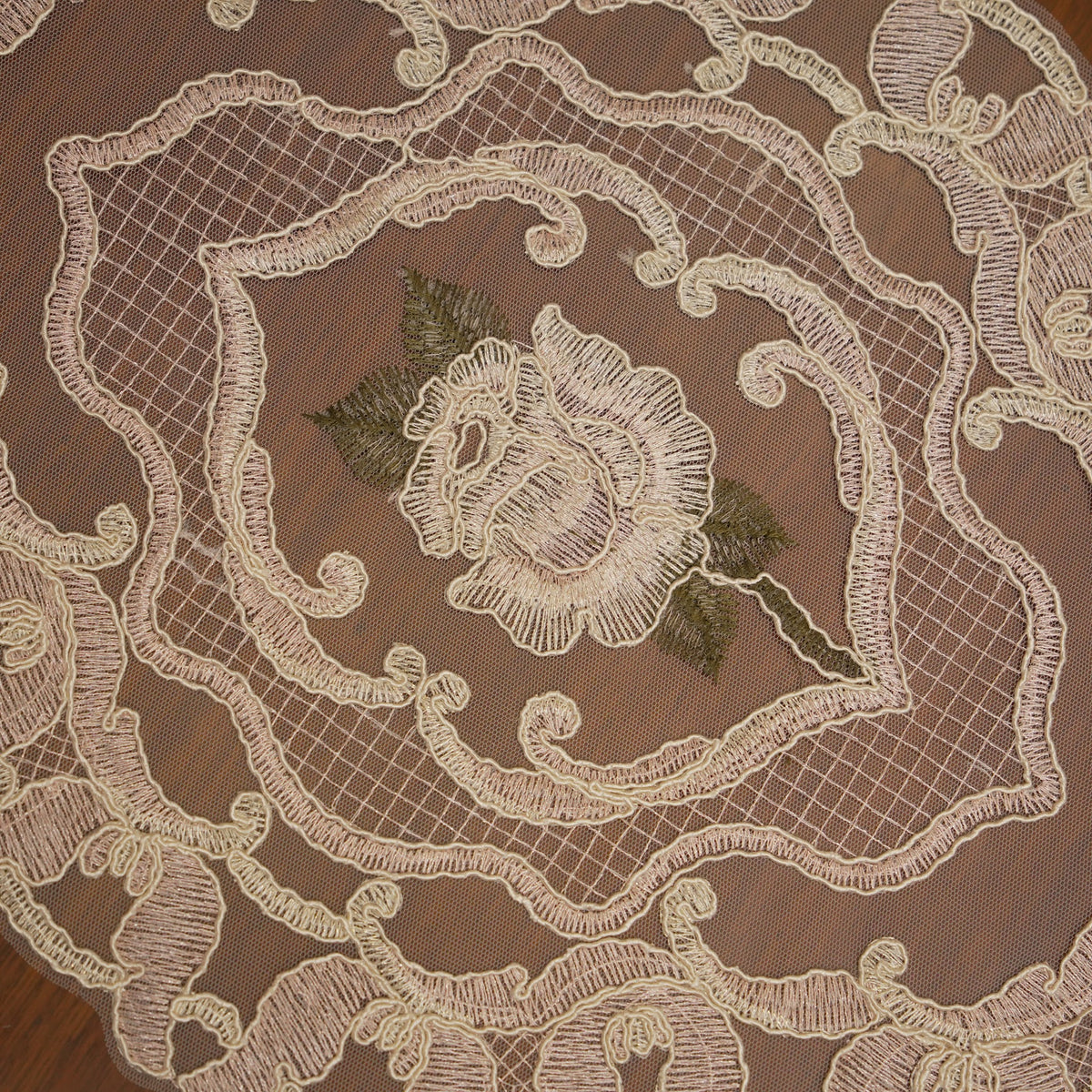 Ivory Rose Centre Scroll Lace Oval Table Mat (Set of 2)