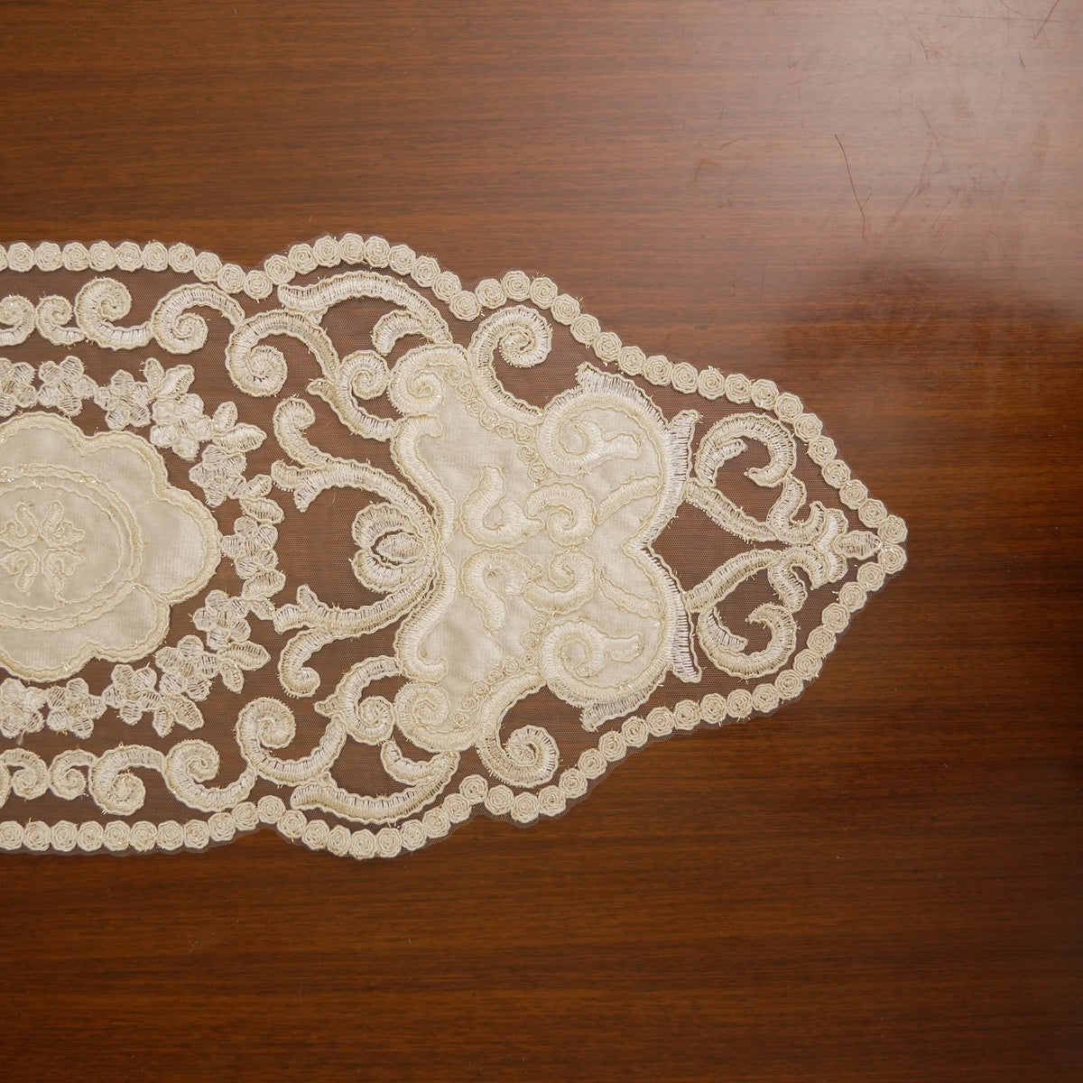 Ivory Satin Scroll Lace Table Runner (Small)