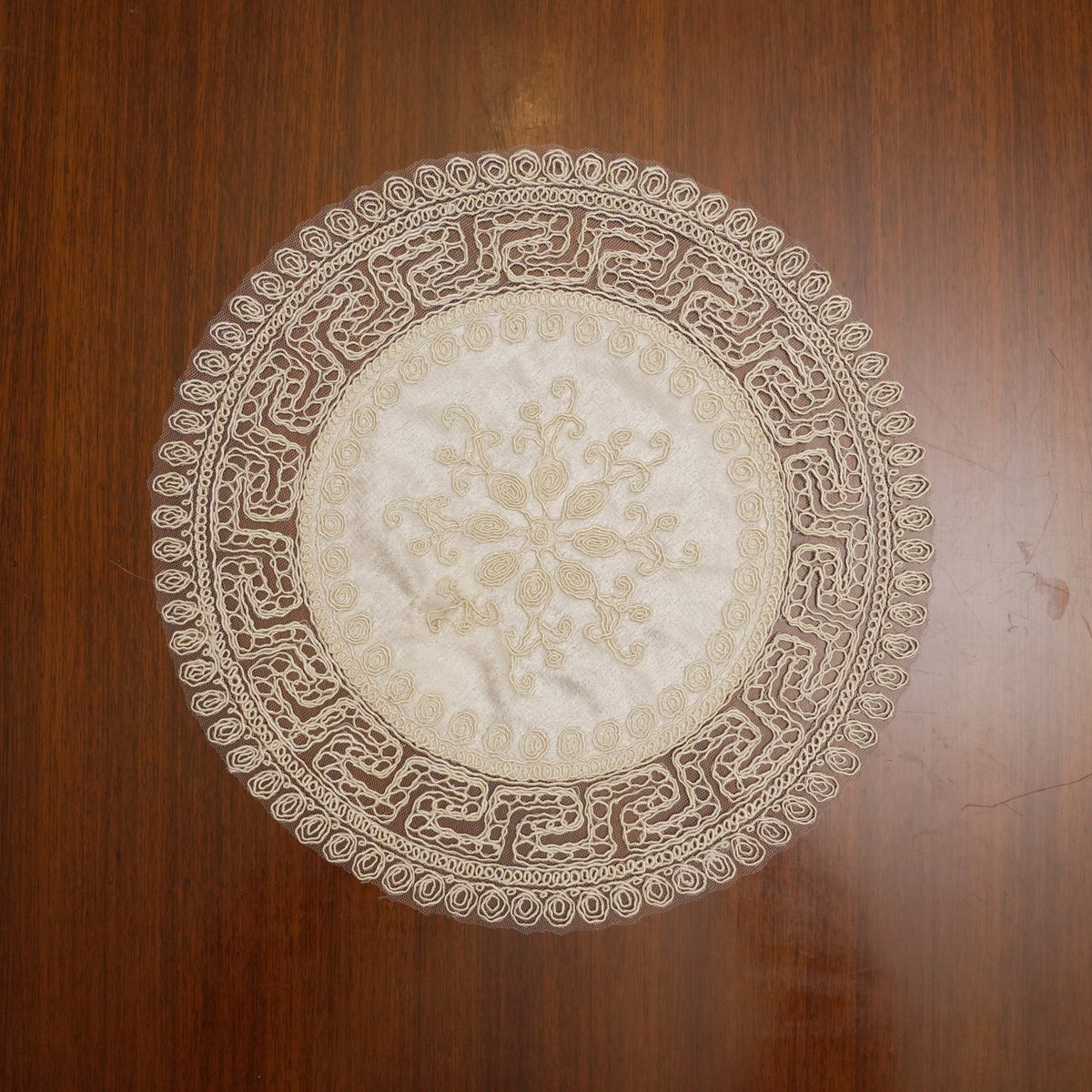 Ivory Embroidered Centre Lace Round Table Mat (Set of 2)