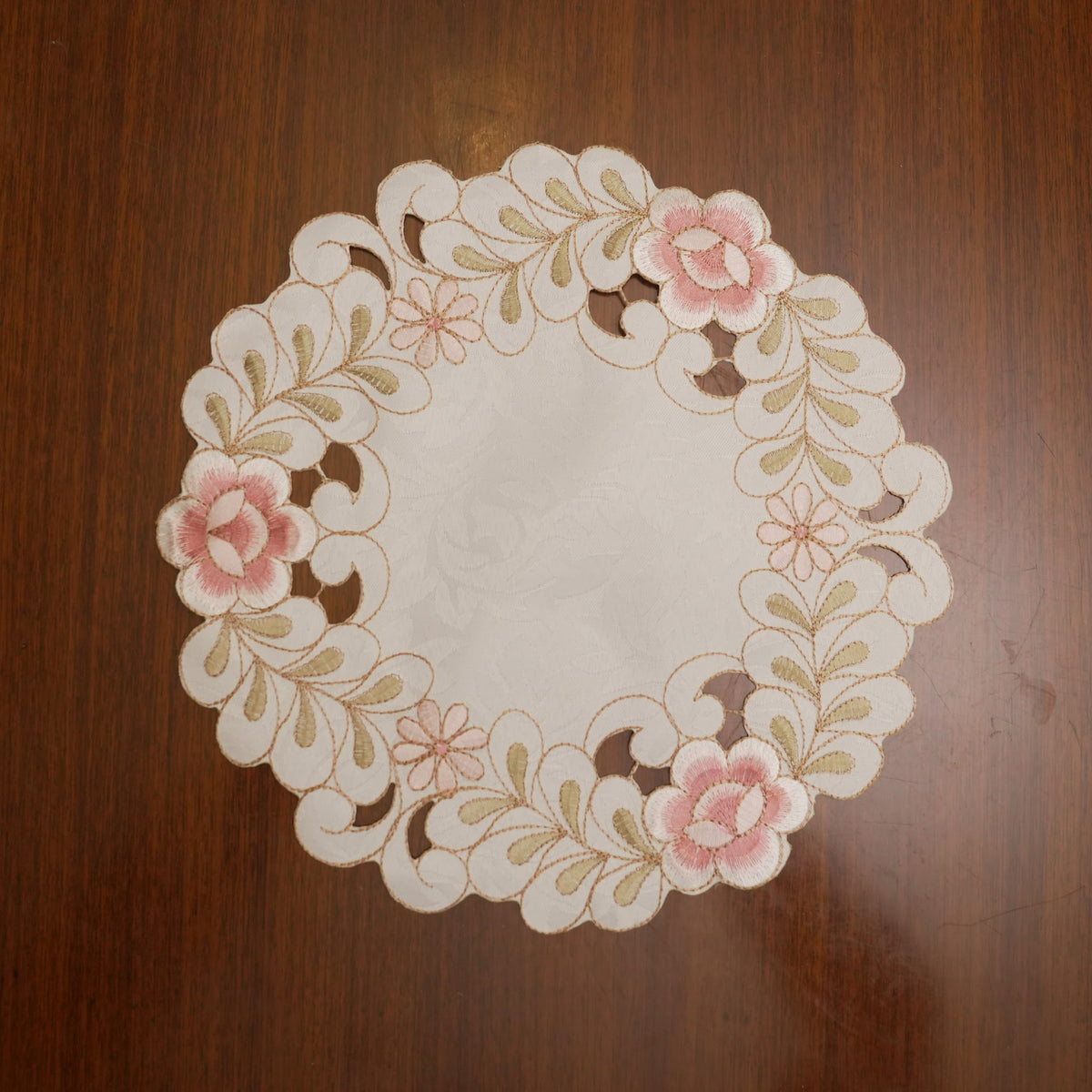 Pink Rose Cutwork Embroidered Round Table Mat (Set of 2)