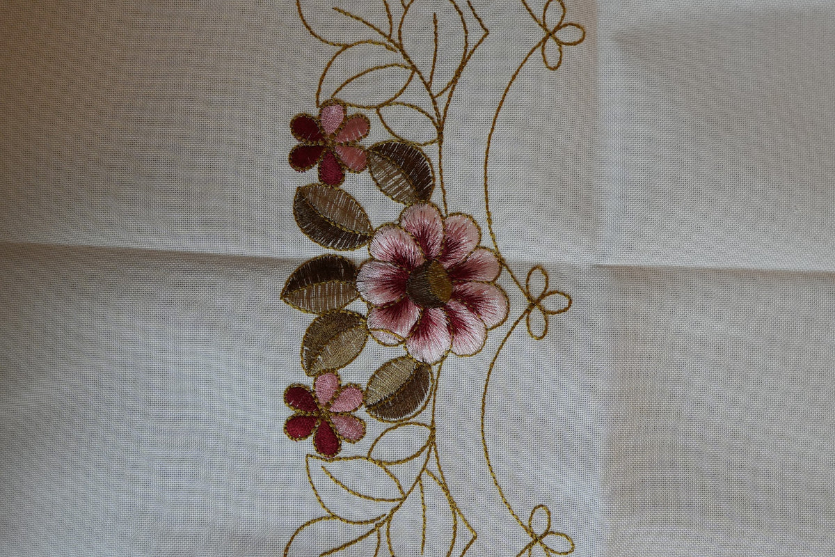 Maroon & Pink Floral Embroidered Cutwork White Table Sheet (6 Seater)