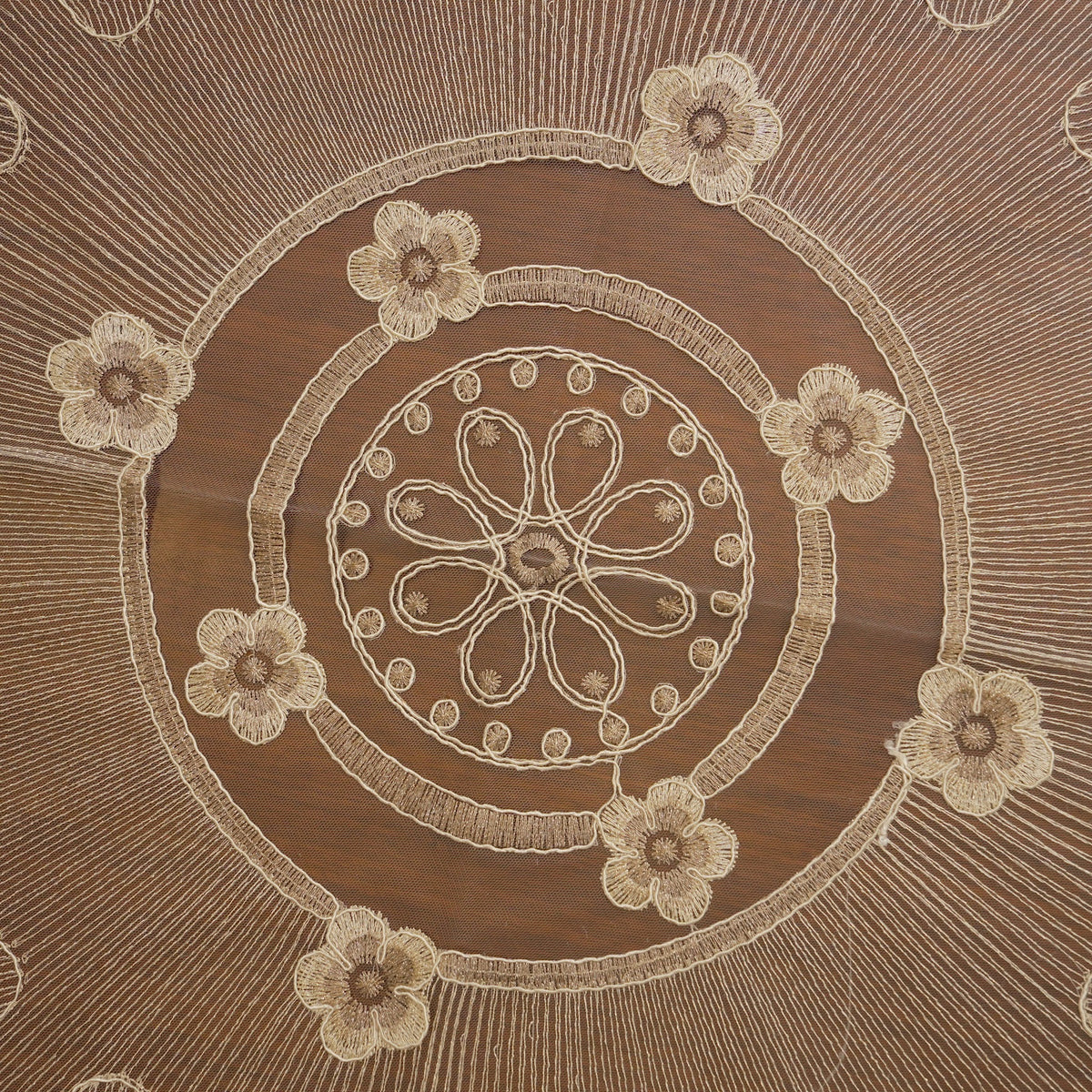 Ivory Sunburst Flower Sheer XL Round Table Mat (Single)
