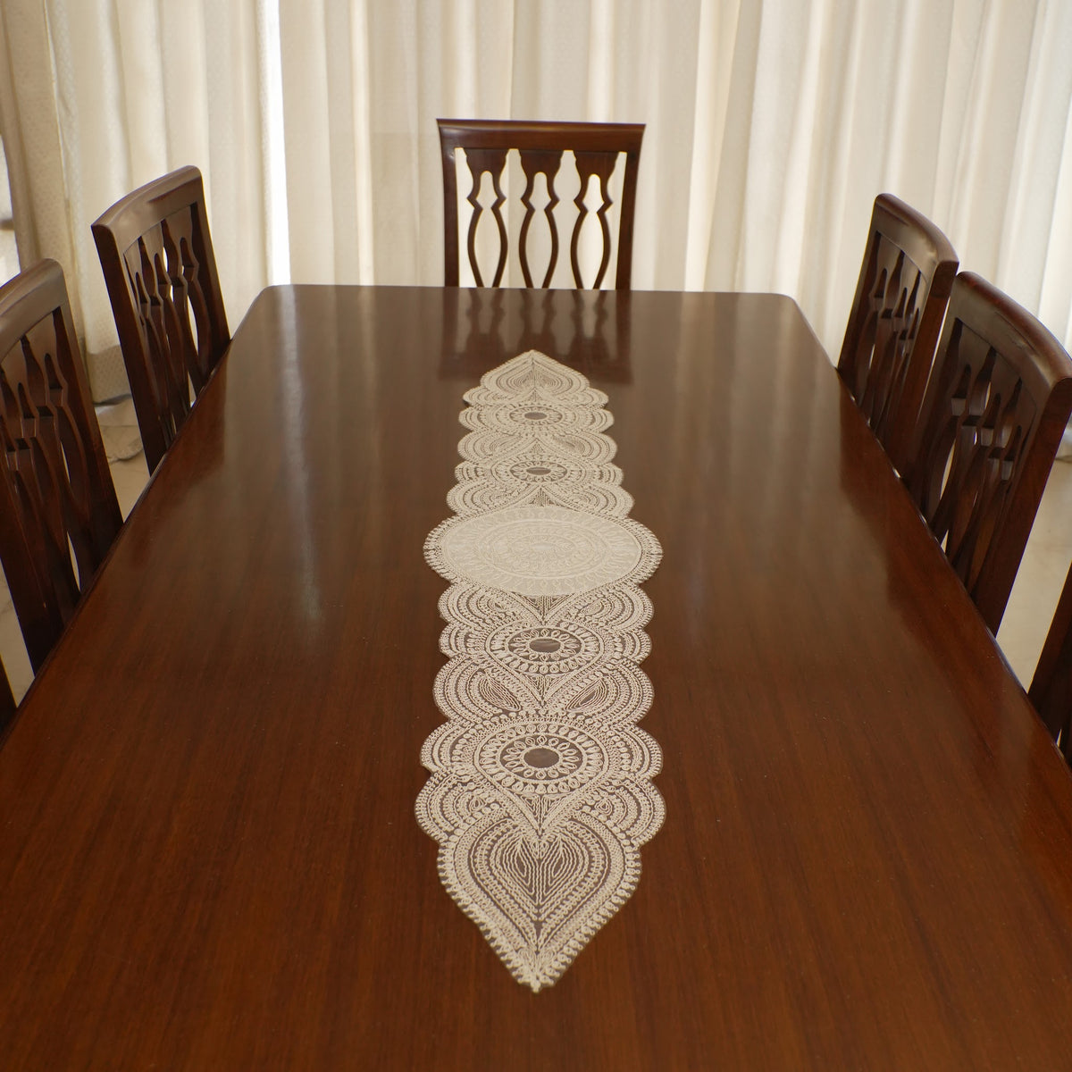 Cream Paisley Lace Table Runner with Ivory Satin Centre (Long)