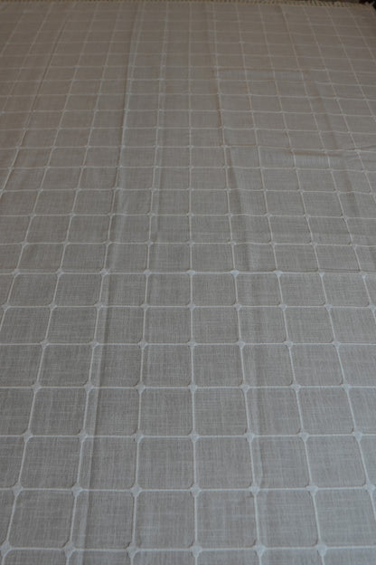 Light Beige Windowpane Check Table Cloth with Tassel Fringe (6 Seater)