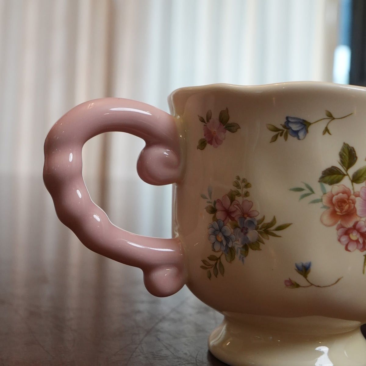 Cottage Bloom Ceramic Mug with Pink Twisted Handle (Set of 2)