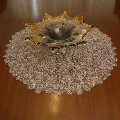Beige Pinwheel Lattice Lace XL Round Table Mat (Single)