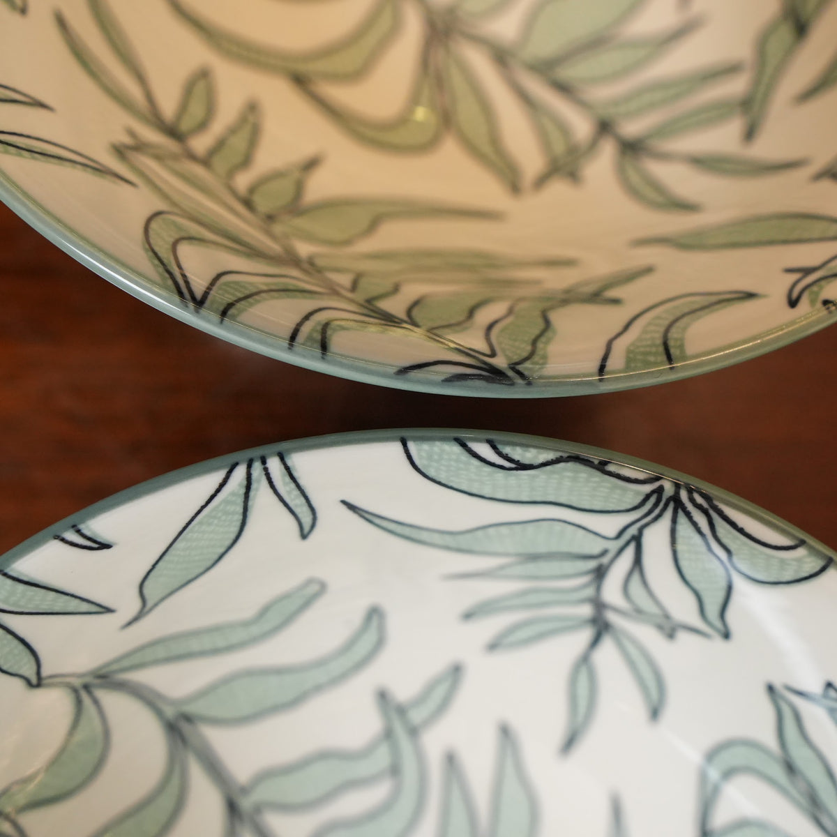 Sage Willow Ceramic Serving Bowl (Set of 2)