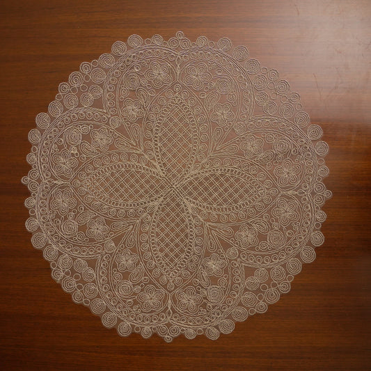 Beige Pinwheel Lattice Lace XL Round Table Mat (Single)