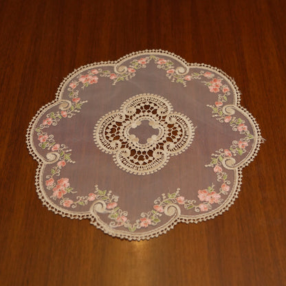 Gold Quatrefoil Lace & Pink Floral Small Round Table Mat (Set of 2)