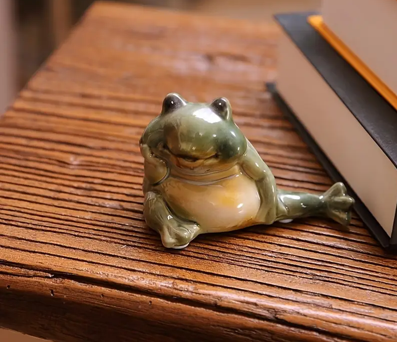 Quirky Frog Squad – Ceramic Figurine | Set of 4