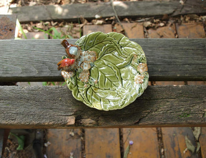 Leafy Ceramic Bird Bowl – Handcrafted Decorative Dish with Floral & Bird Detailing