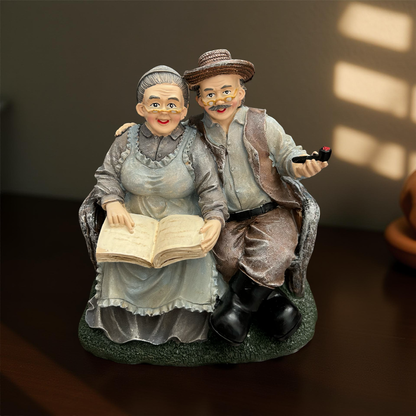 Elderly Couple Figurine – Vintage Resin Statue of Grandpa and Grandma Reading Together