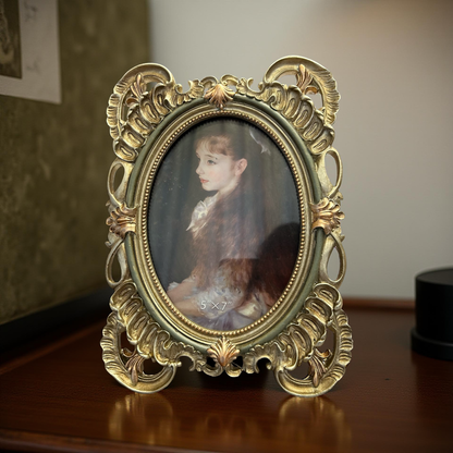 Elegant Tabletop Photo Frame
