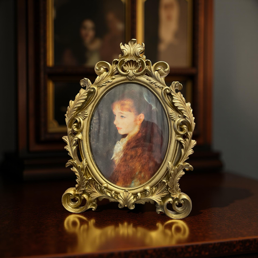 Elegant Tabletop Photo Frame