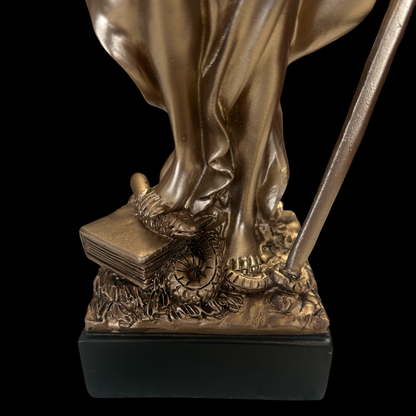 Elegant Blind Justice Statue – Legal Scales and Sword Figurine