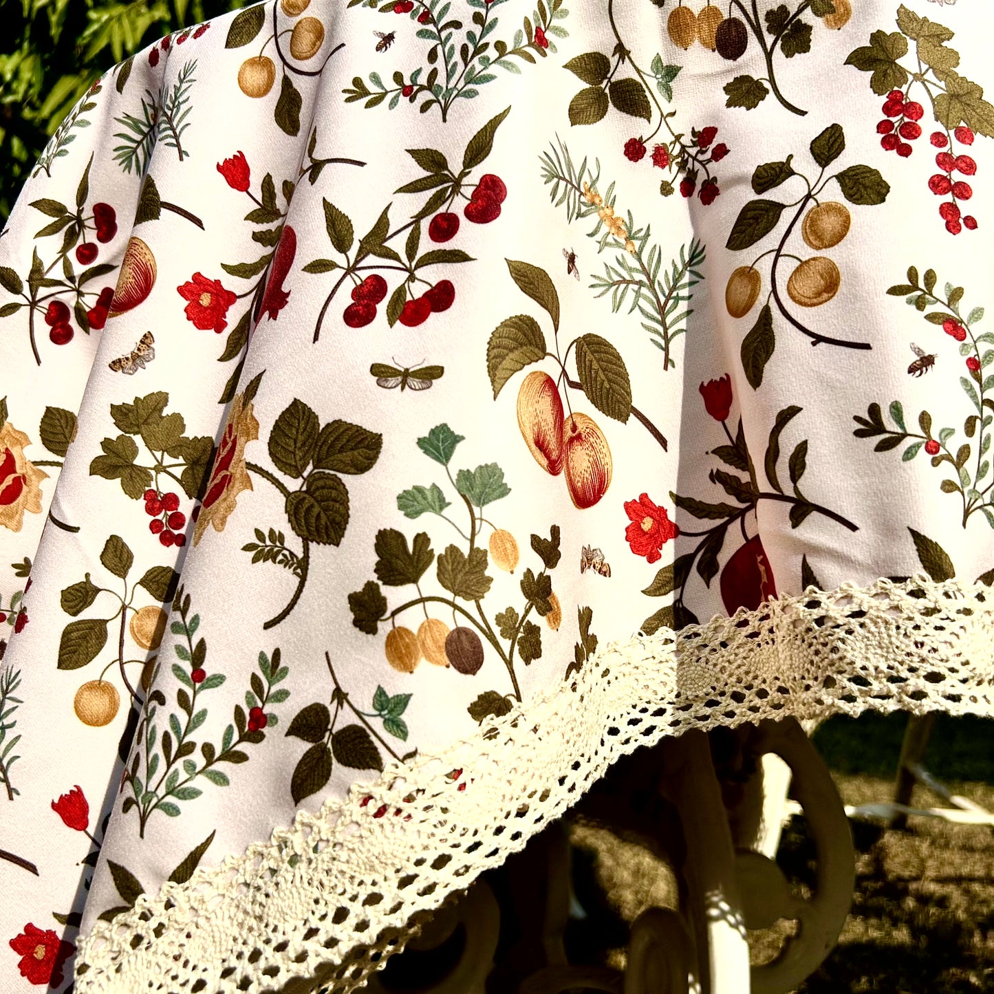 Fruit & Floral Charm Table Linen ( 6 seater rectangle)