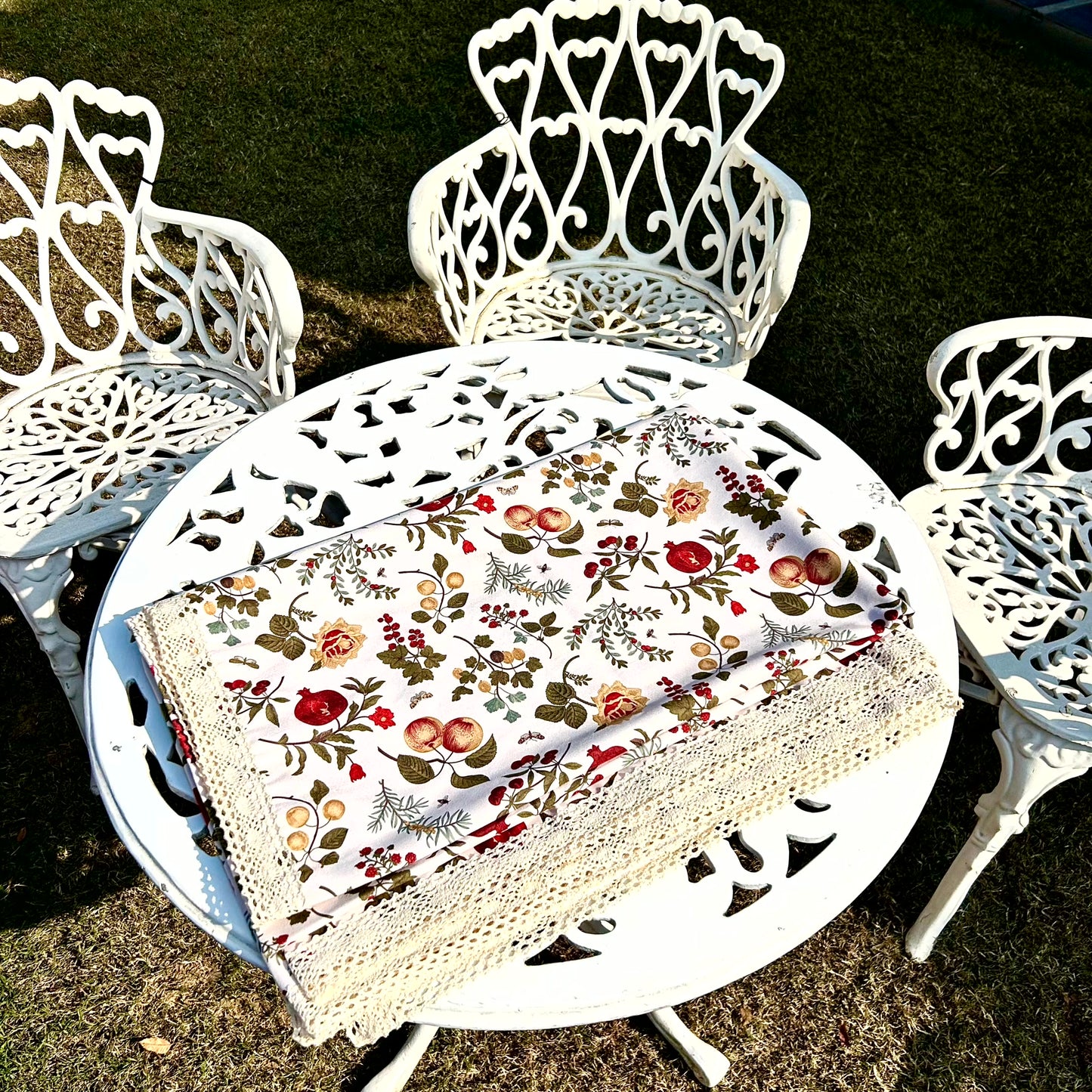Fruit & Floral Charm Table Linen ( 6 seater rectangle)