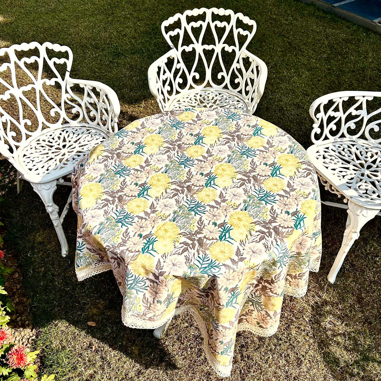 Vintage Bloom Covers Linen (6 seater rectangle)