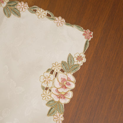 Floral Embroidered Table Mat (Set of 2)
