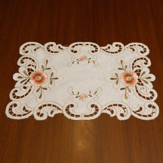 Floral Embroidered Table Mat (Set of 2)