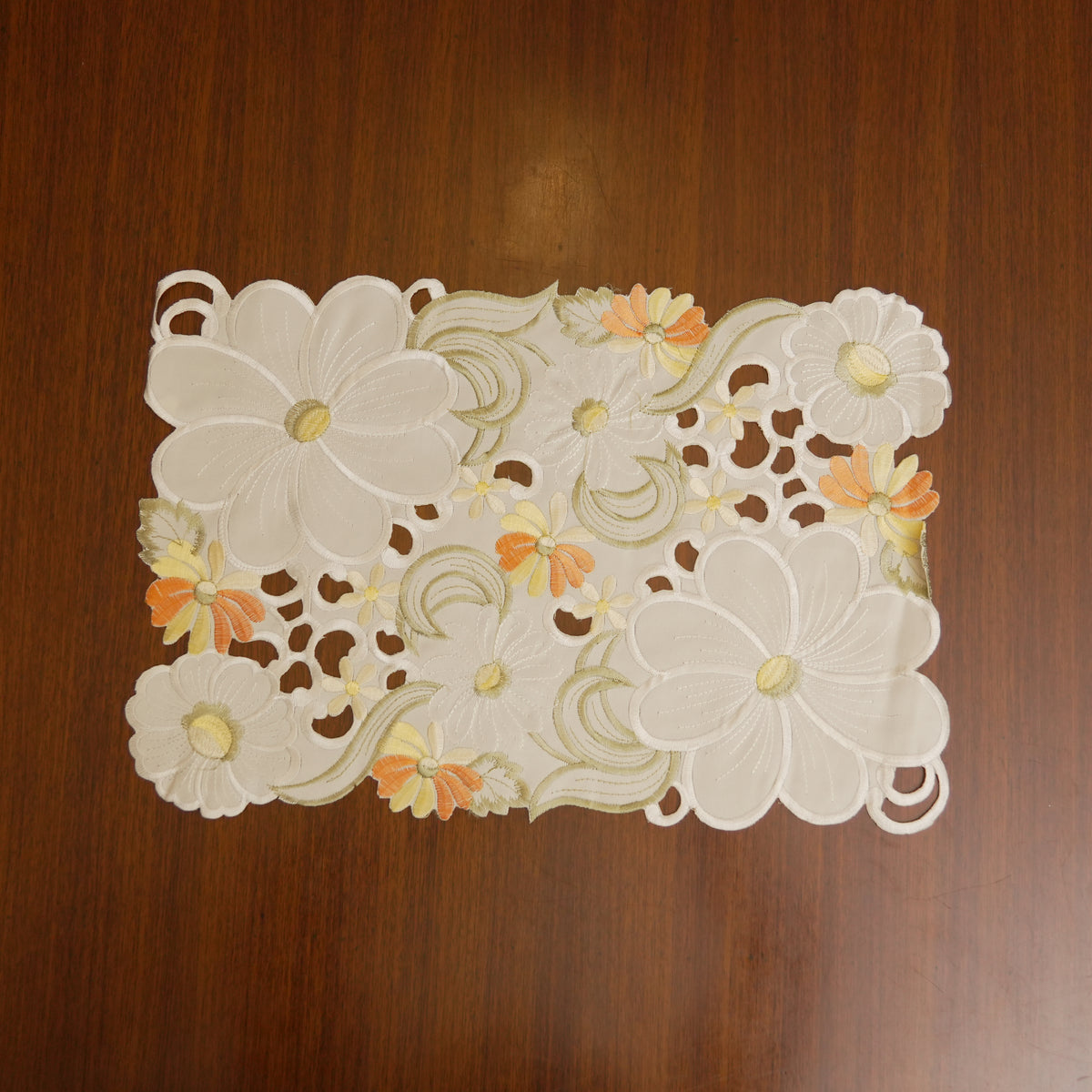 Floral Embroidered Cutwork Table Mat (Set of 2)