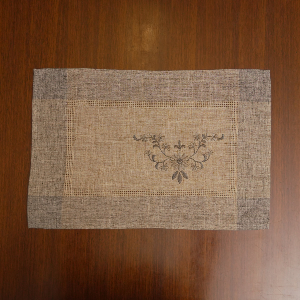 Embroidered Linen Table Mat (Set OF 2)