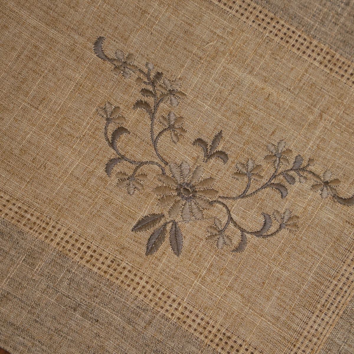 Embroidered Linen Table Mat (Set OF 2)