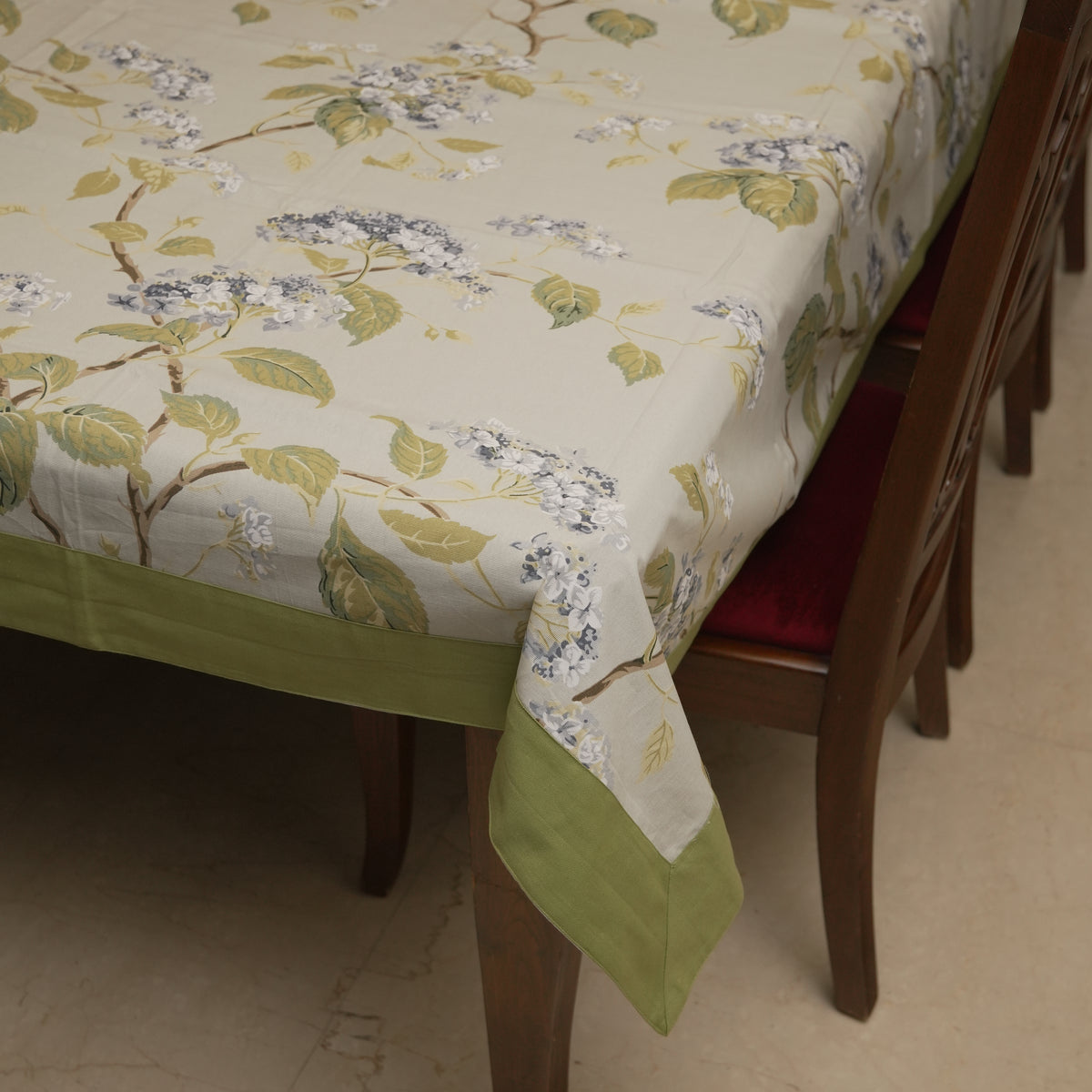 Blue Floral Printed Table Cloth (6 Seater)
