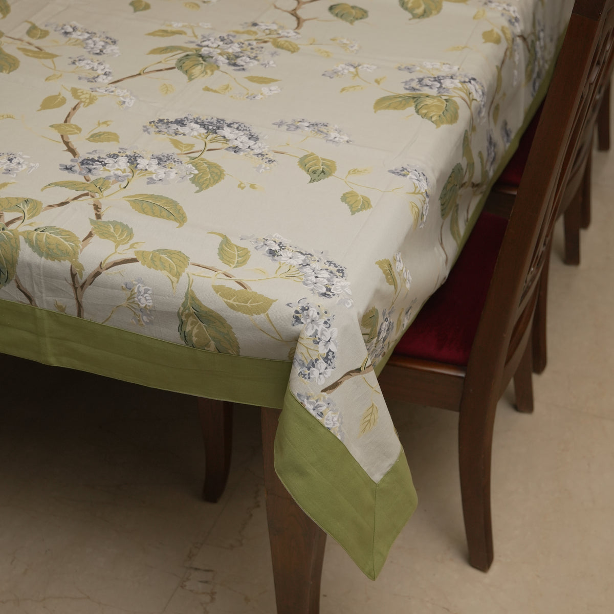 Blue Floral Printed Table Cloth (6 Seater)