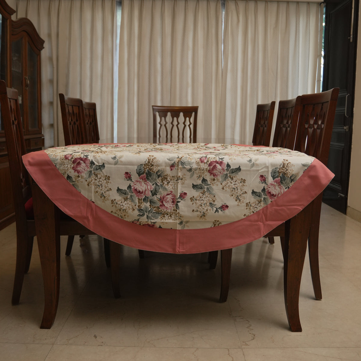 Pink Floral Elegance Round Table Sheet