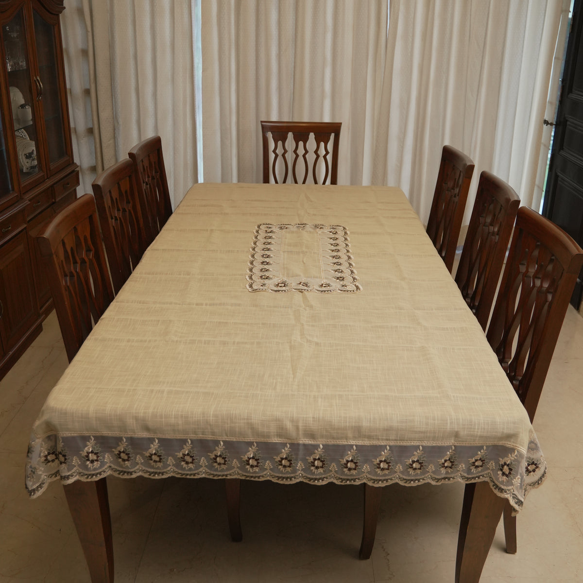 Elegant Beige Lace Border Table Cloth (8 Seater)