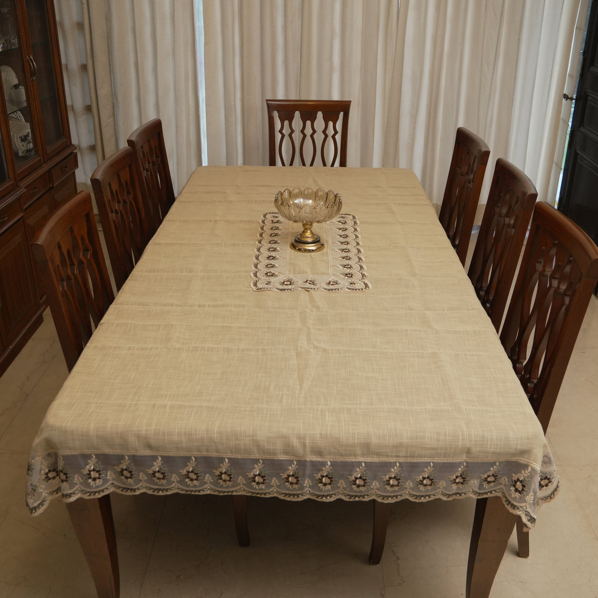 Elegant Beige Lace Border Table Cloth (8 Seater)