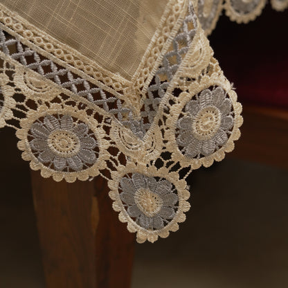 Beige Textured Table Cloth with Lace Border (8 Seater)