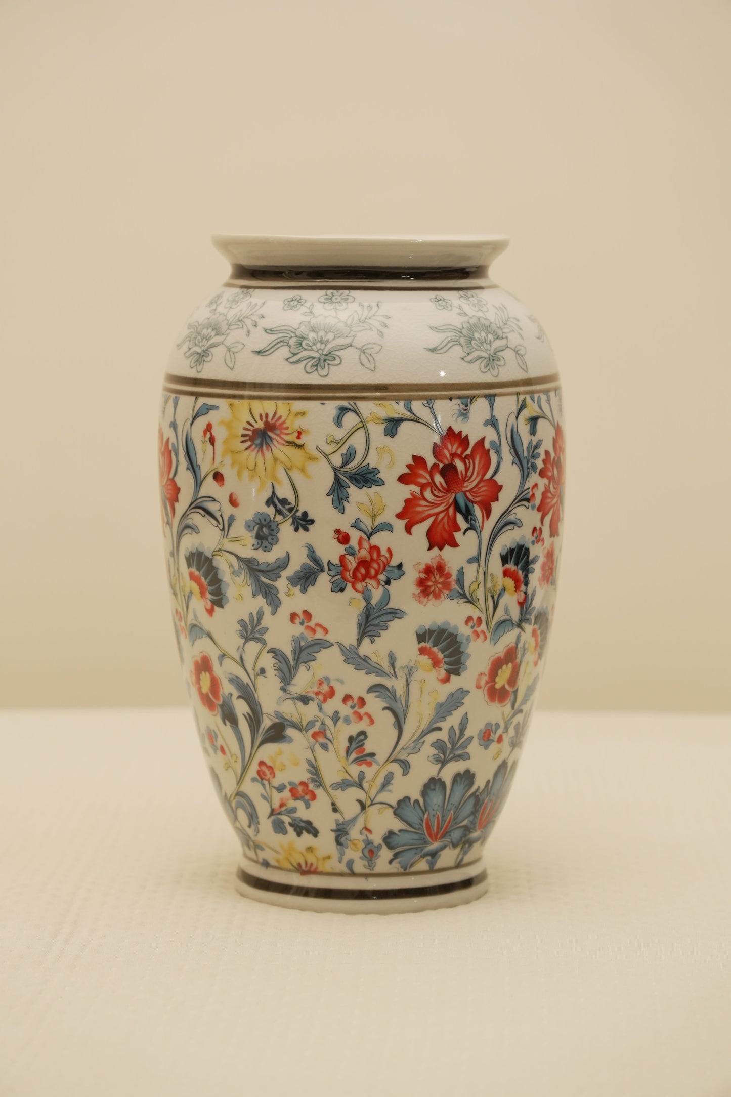 Elegant Floral Ceramic Decorative Vase