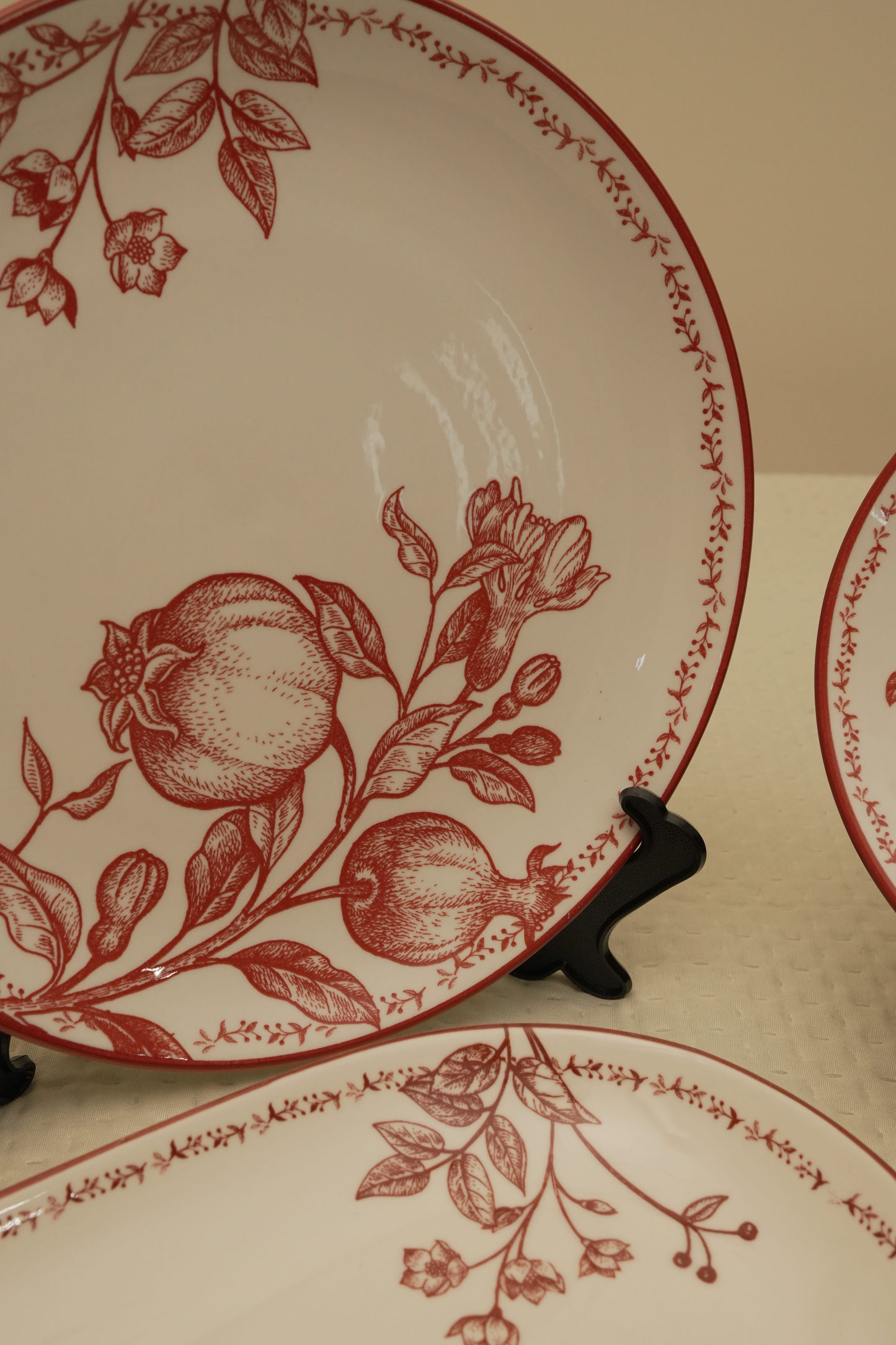 Crimson Garden Ceramic Dinner Plate - Set of 2