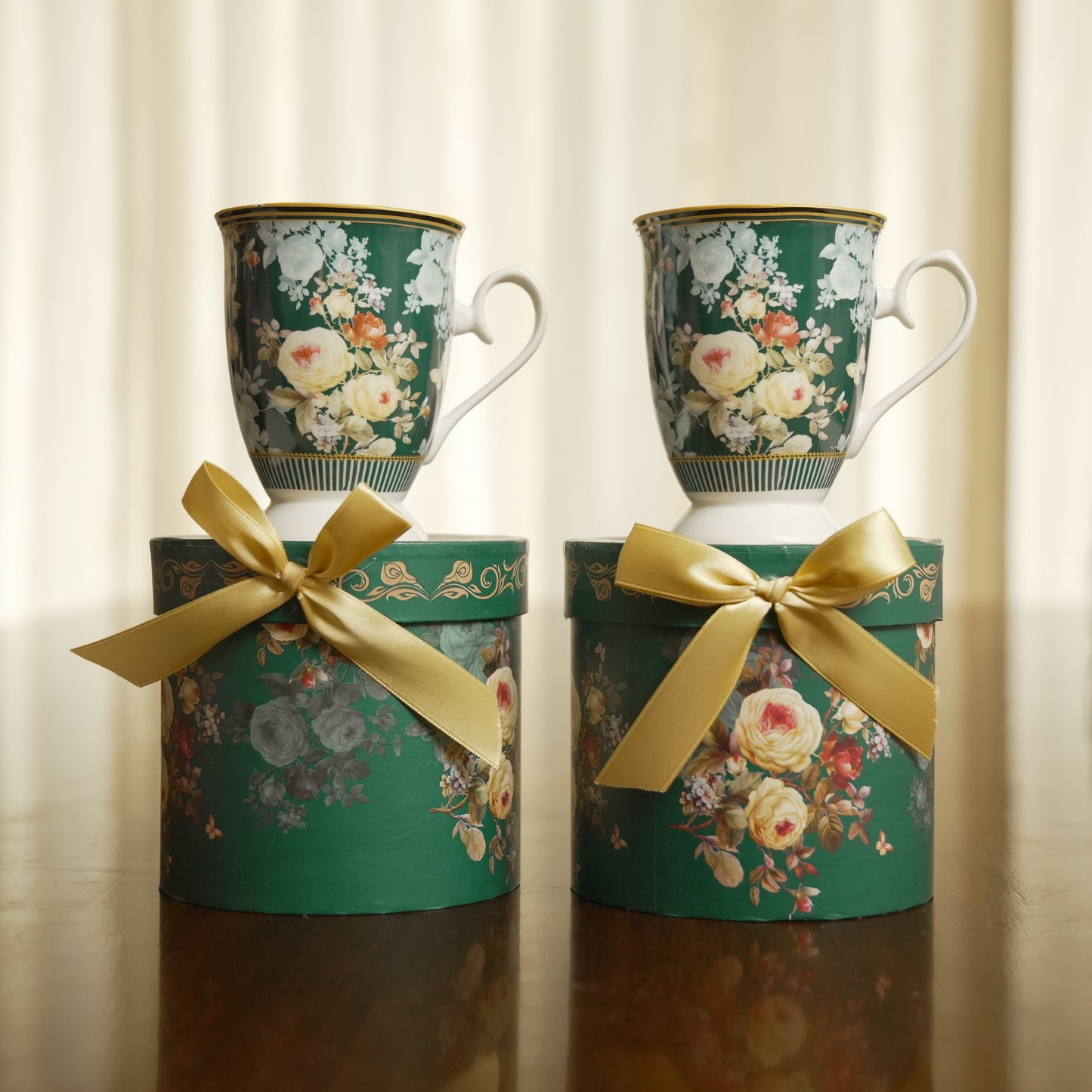Emerald Bloom Ceramic Mug with Luxury Round Gift Box