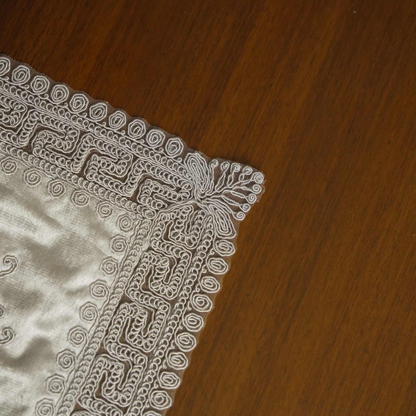 Luxury Velvet Embroidered Table Placemat – Silver Grey (Set of 2)