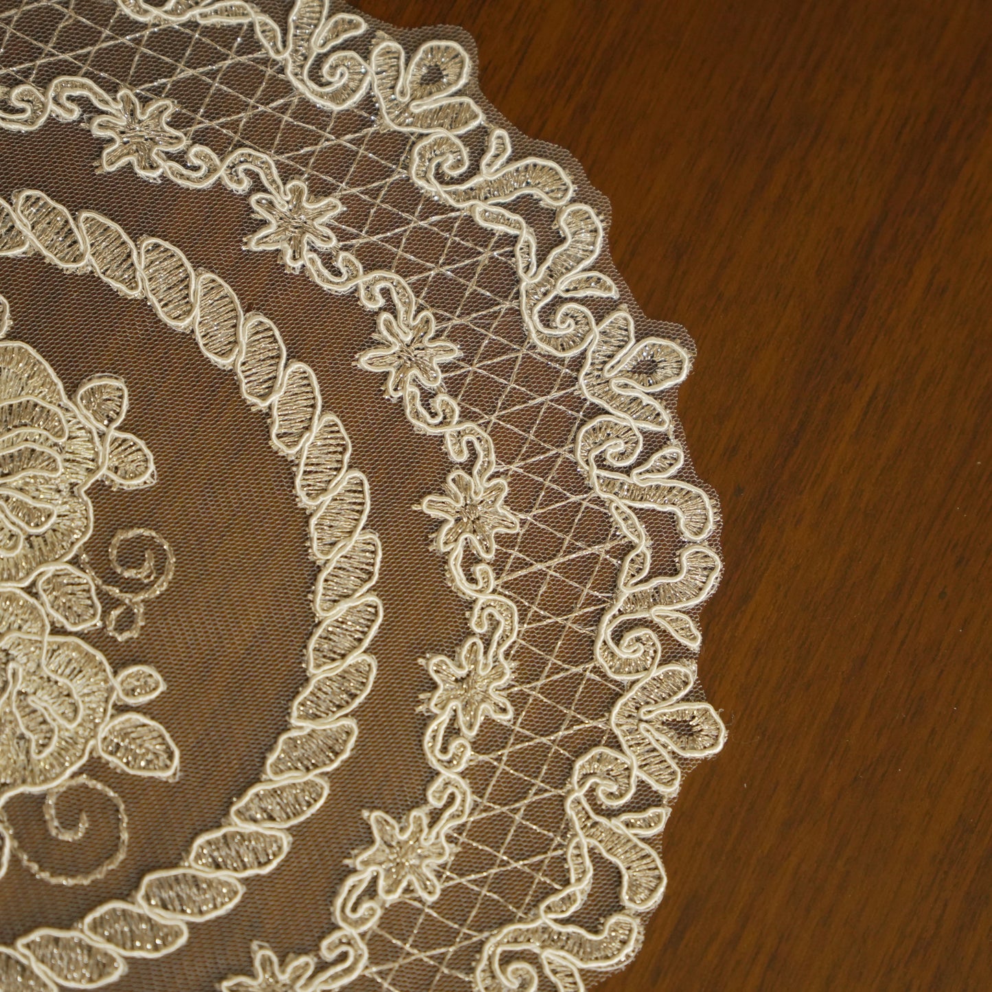 Vintage Embroidered Round Lace Table Mat – Ivory (Set of 2)