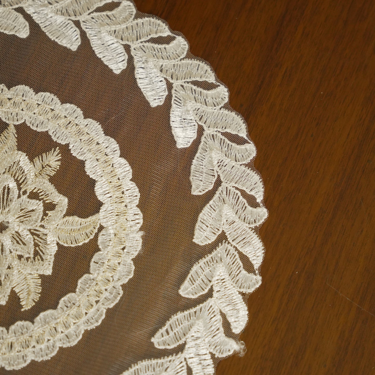Leaf Embroidered Round Lace Table Mat – Ivory White (Set of 2)