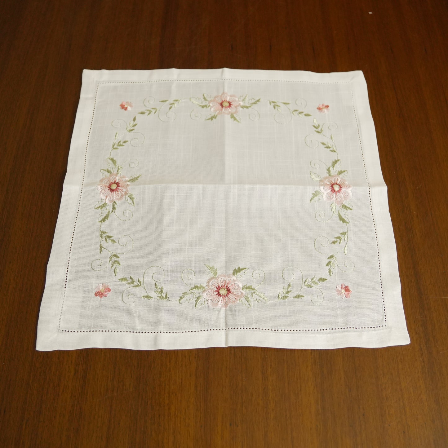 Premium Linen Embroidered Table Napkin (Set of 2)