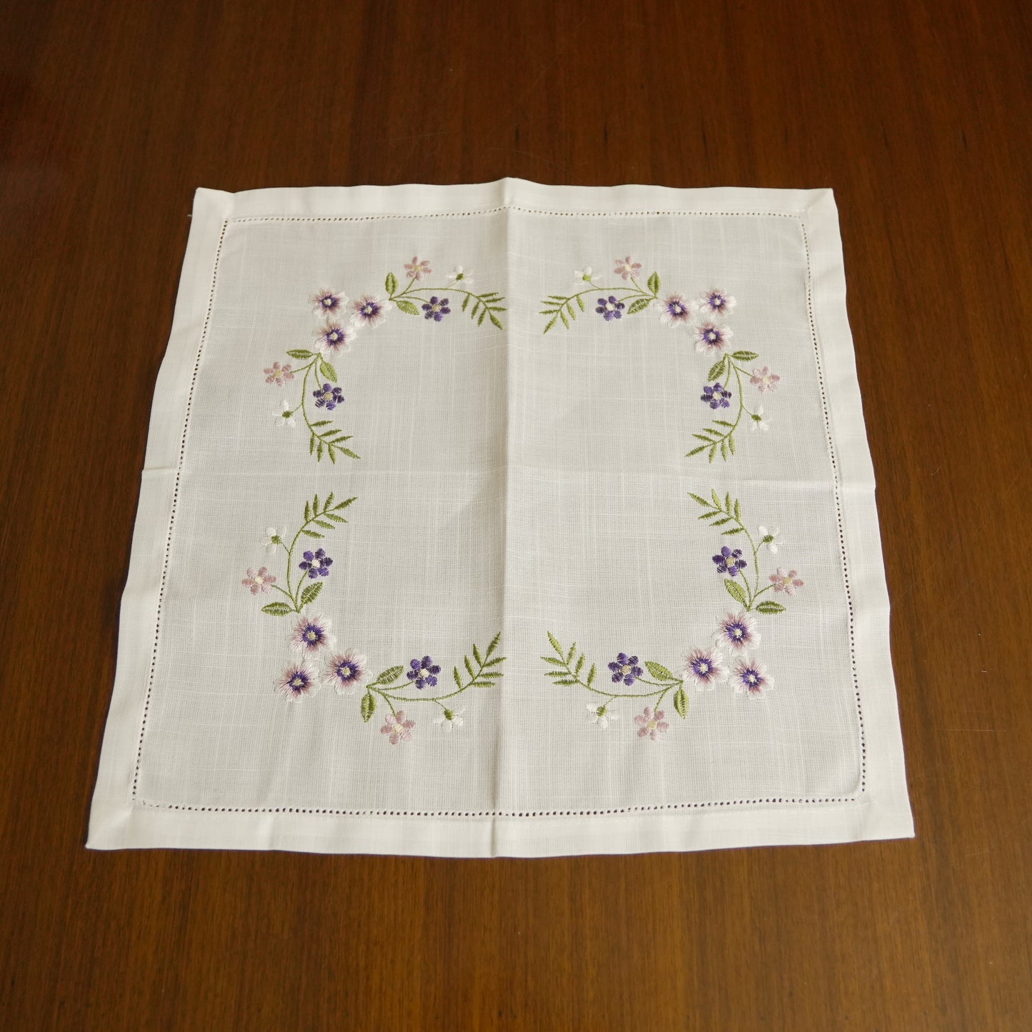 Hand Embroidered Floral Cotton Napkin (Set of 2)