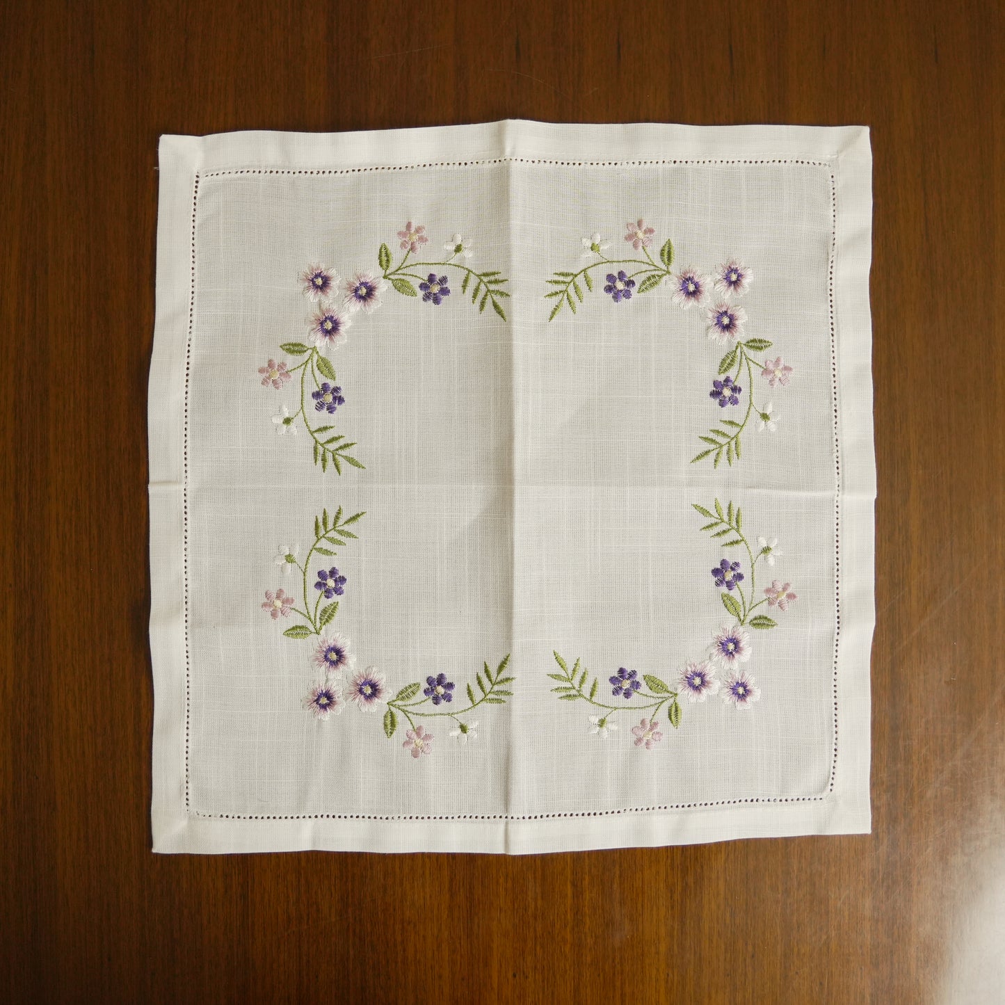 Hand Embroidered Floral Cotton Napkin (Set of 2)