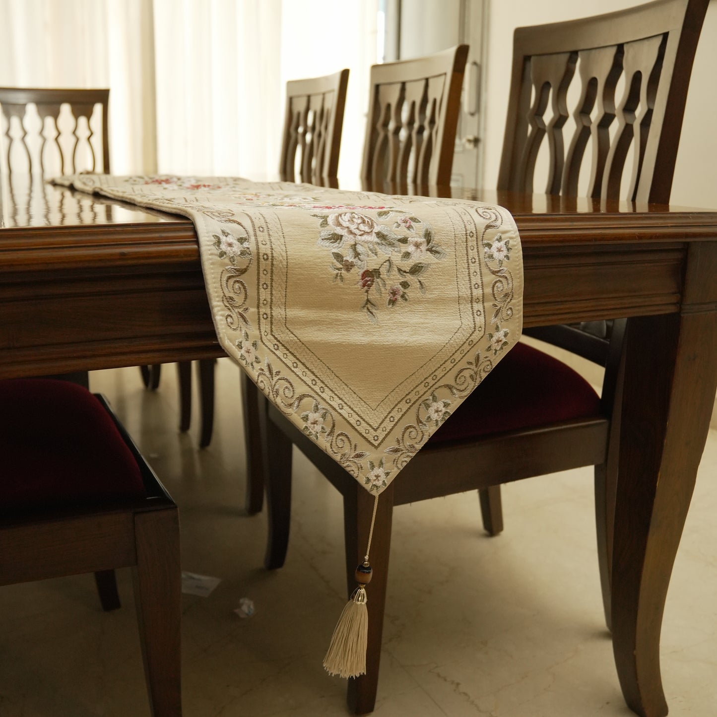 Vintage Rose Woven Dining Table Runner