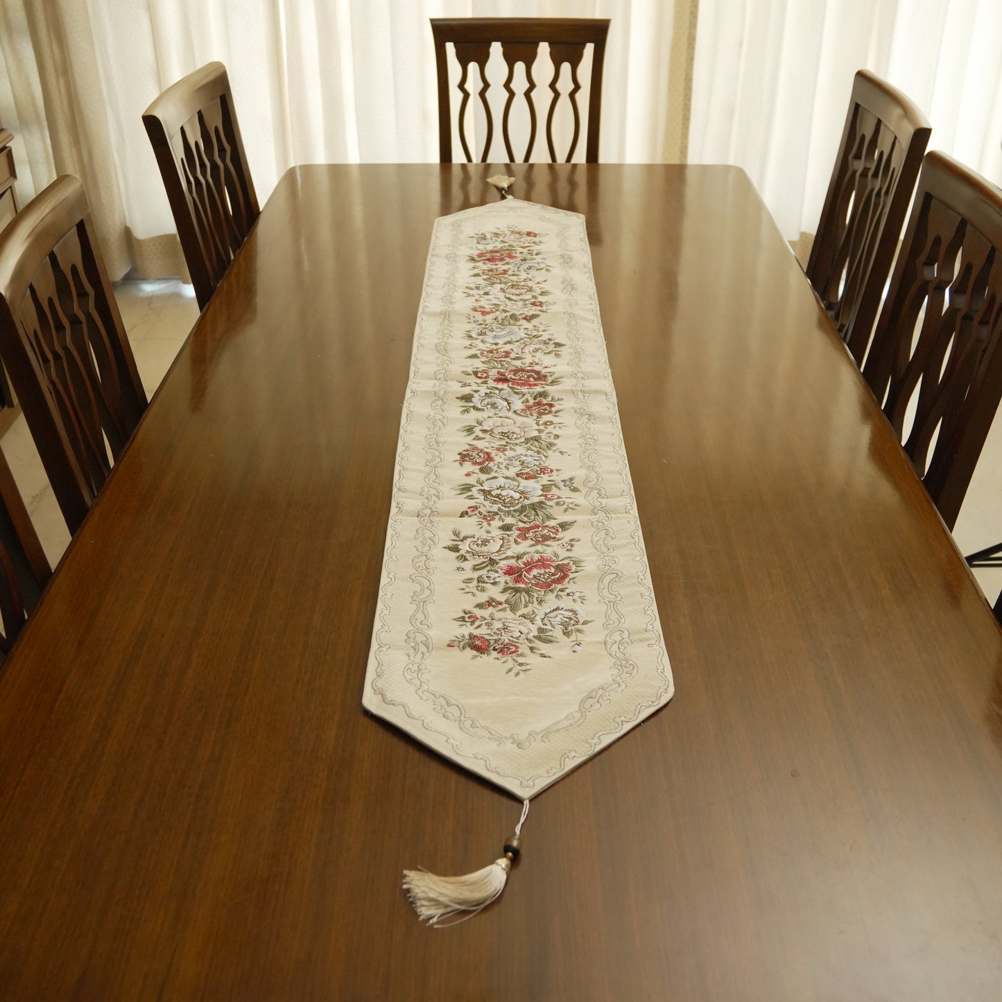 Vintage Floral Jacquard Long Table Runner with Tassels