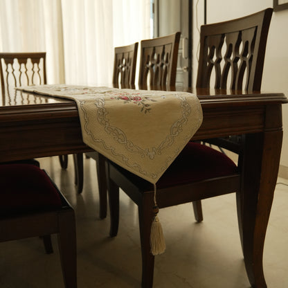 Vintage Floral Jacquard Long Table Runner with Tassels
