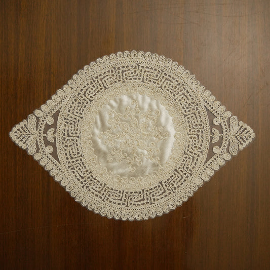 Luxury Round Embroidered Lace Table Mat (Set of 2)
